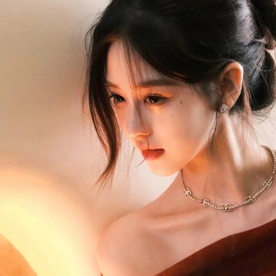 湖畔的女人们